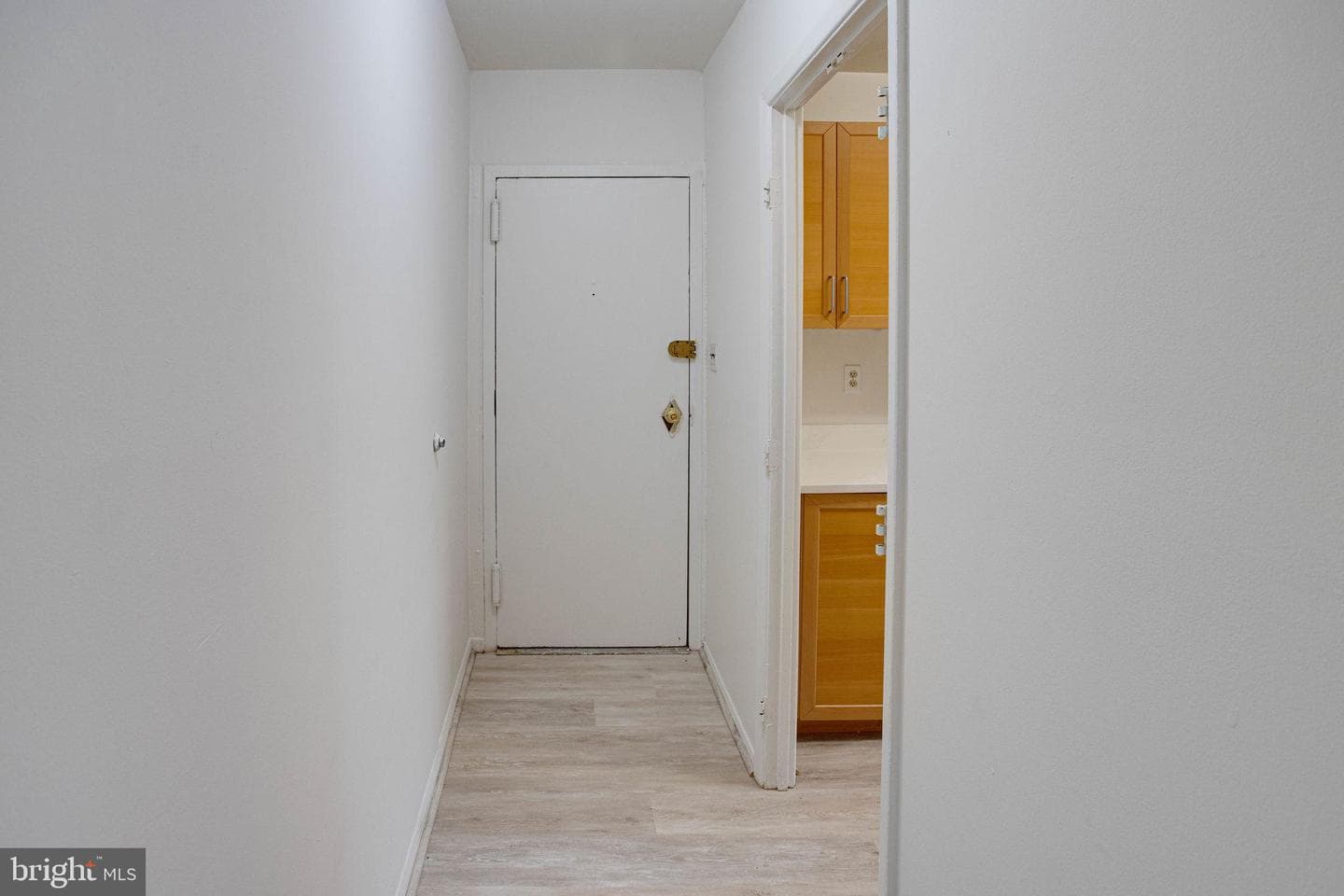 3945 Lyndhurst Drive #301 photo 13