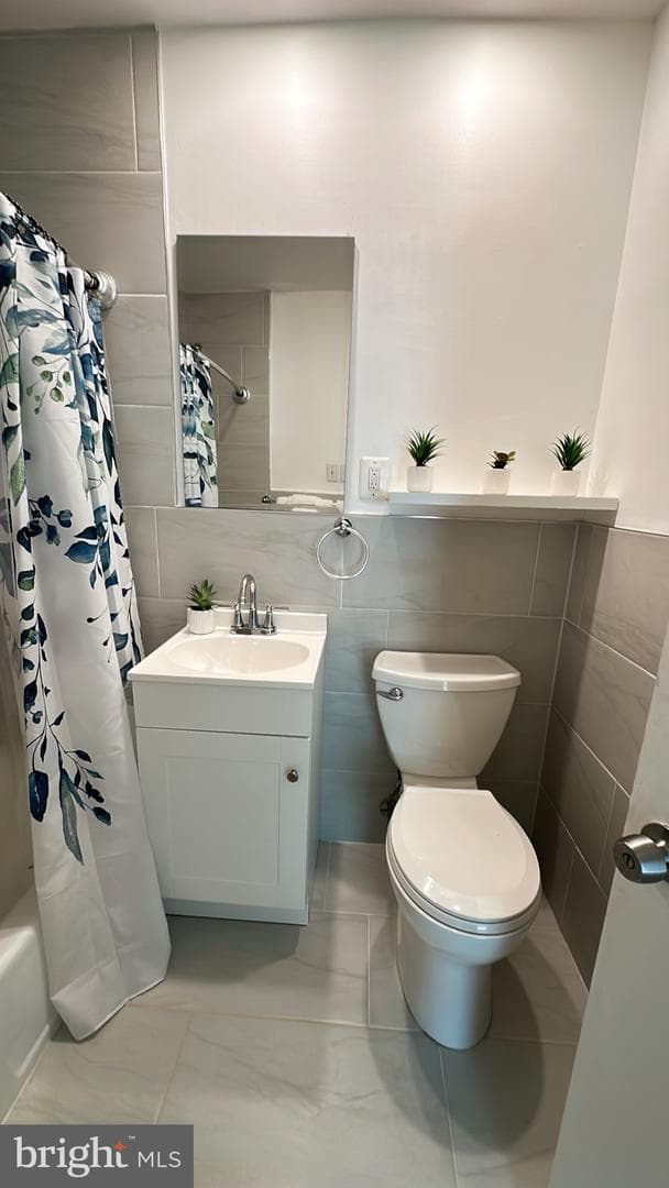3945 Lyndhurst Drive #301 photo 23