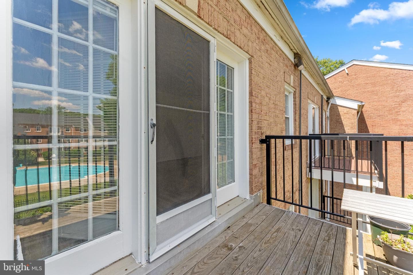 9485 Fairfax Boulevard #303 photo 23