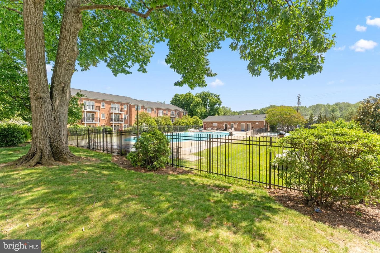 9485 Fairfax Boulevard #303 photo 28