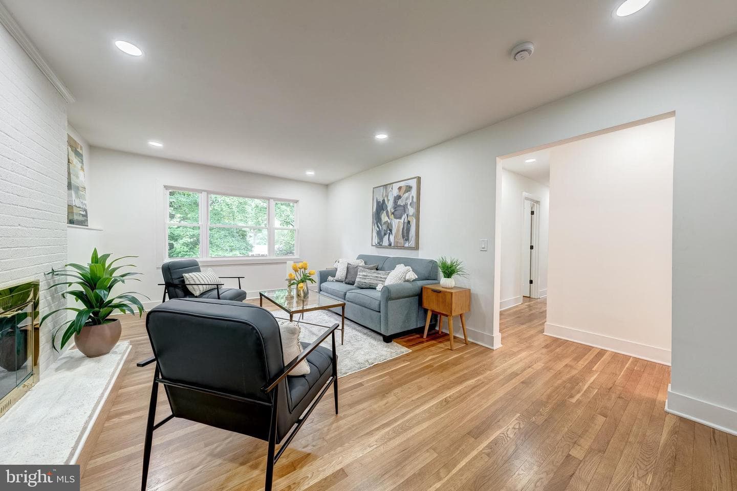 10915 Maple Street photo 7