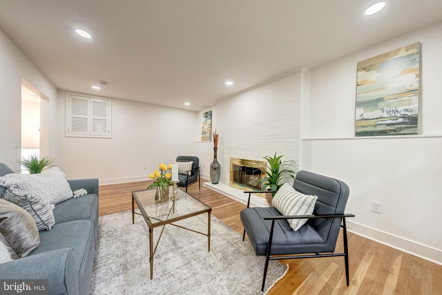 10915 Maple Street photo 8
