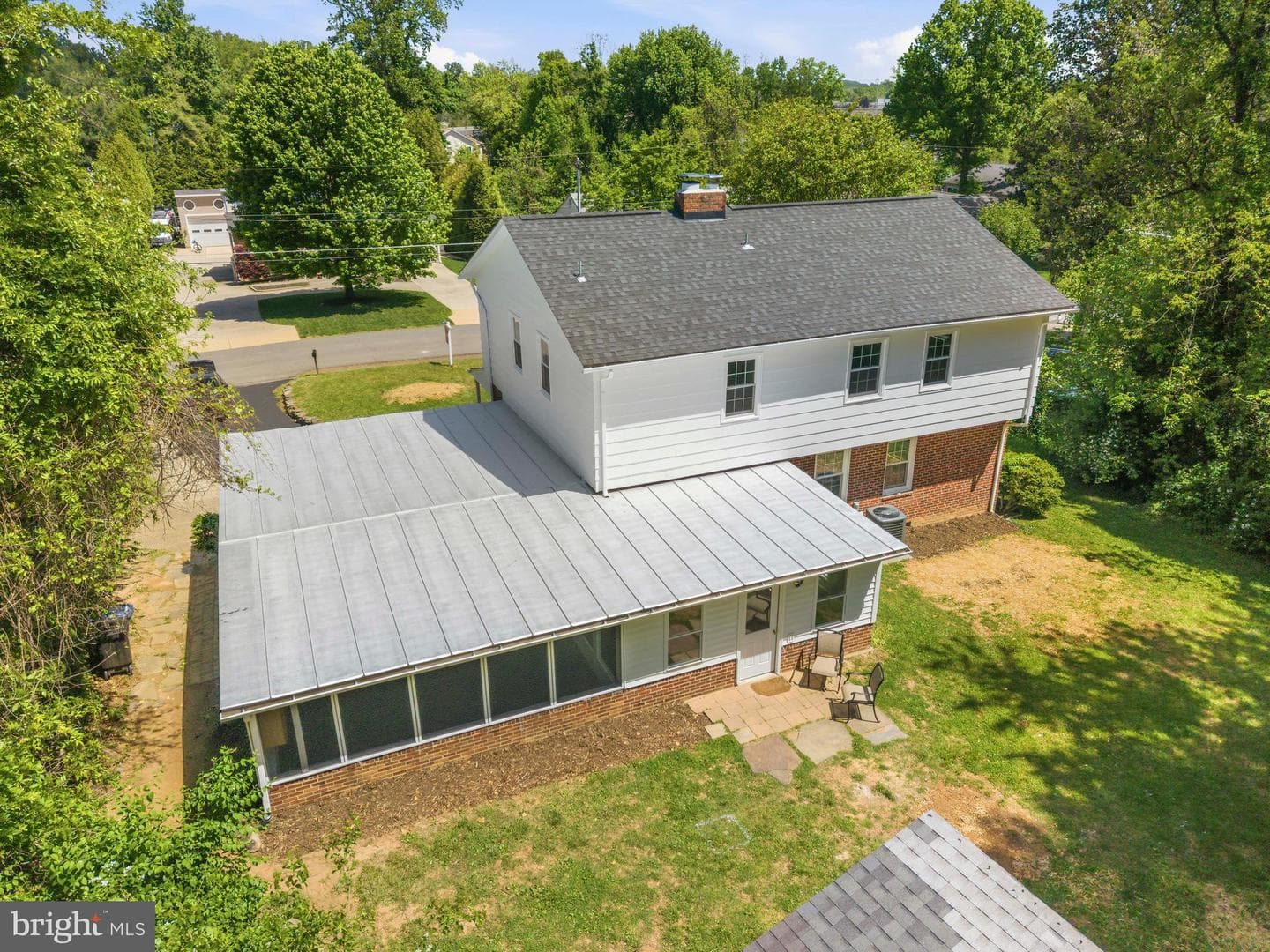 10705 Oak Pl photo 40