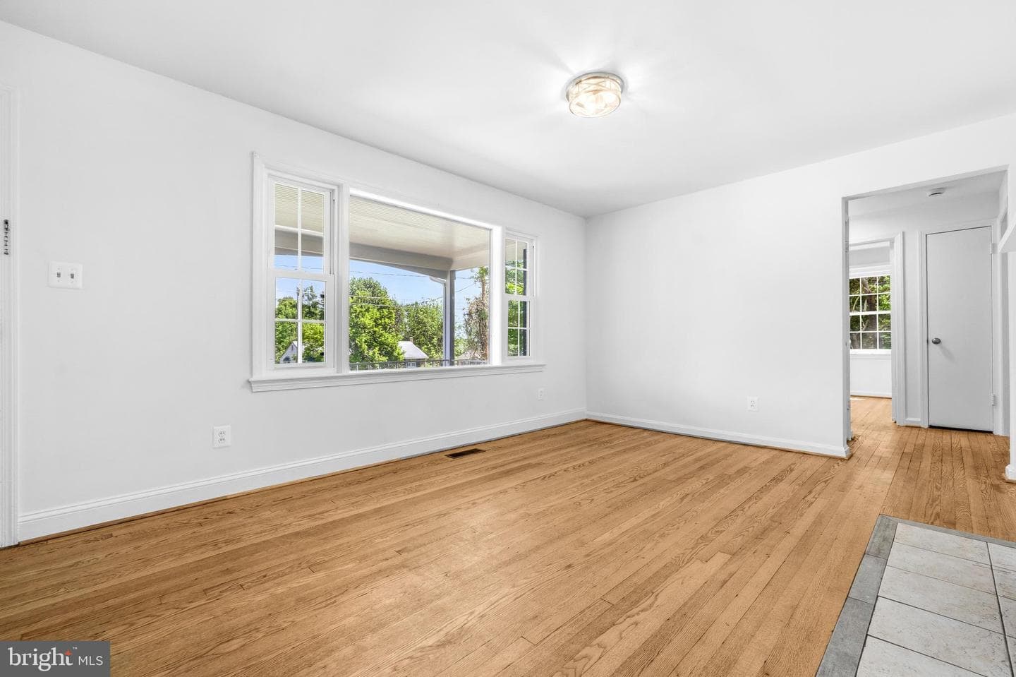 10705 Oak Pl photo 9