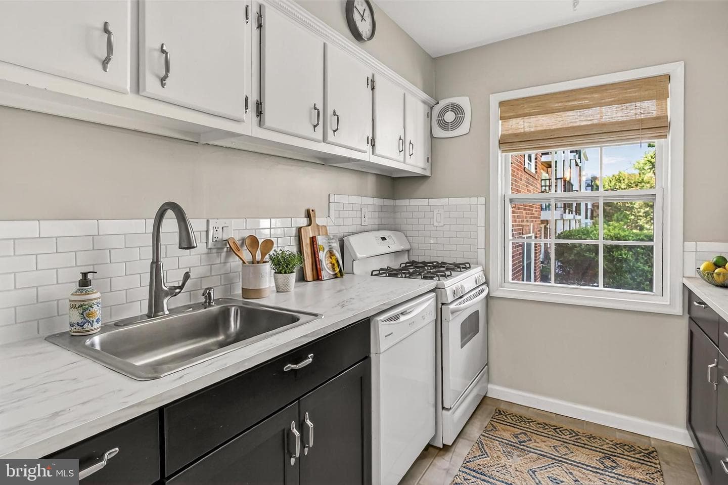 9445 Fairfax Boulevard #102 photo 10