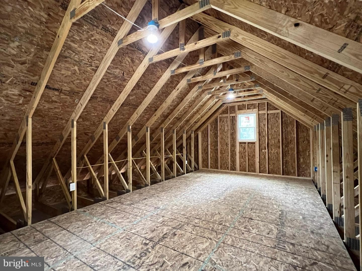 10211 Stratford Avenue photo 43