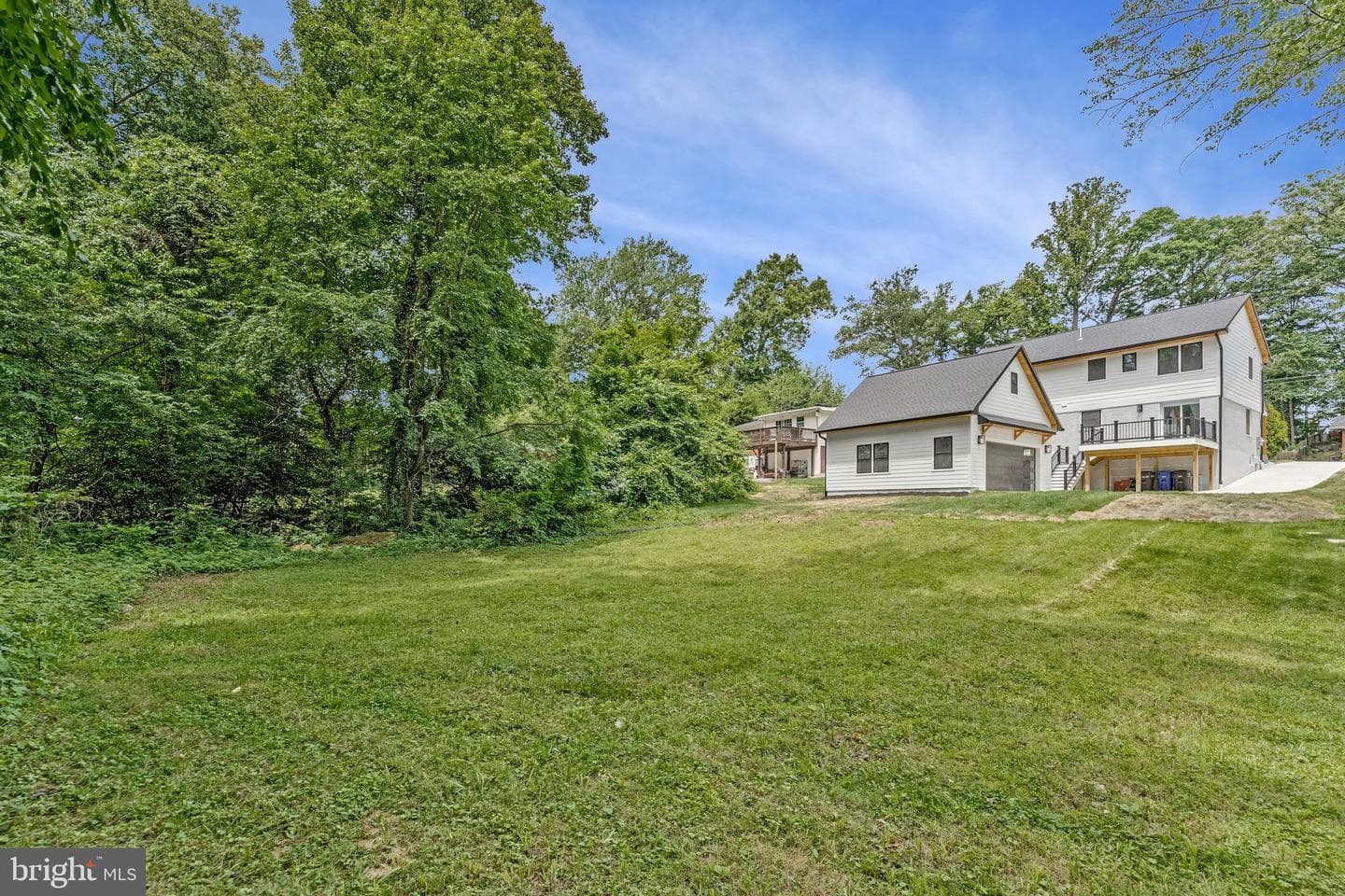 10211 Stratford Avenue photo 53