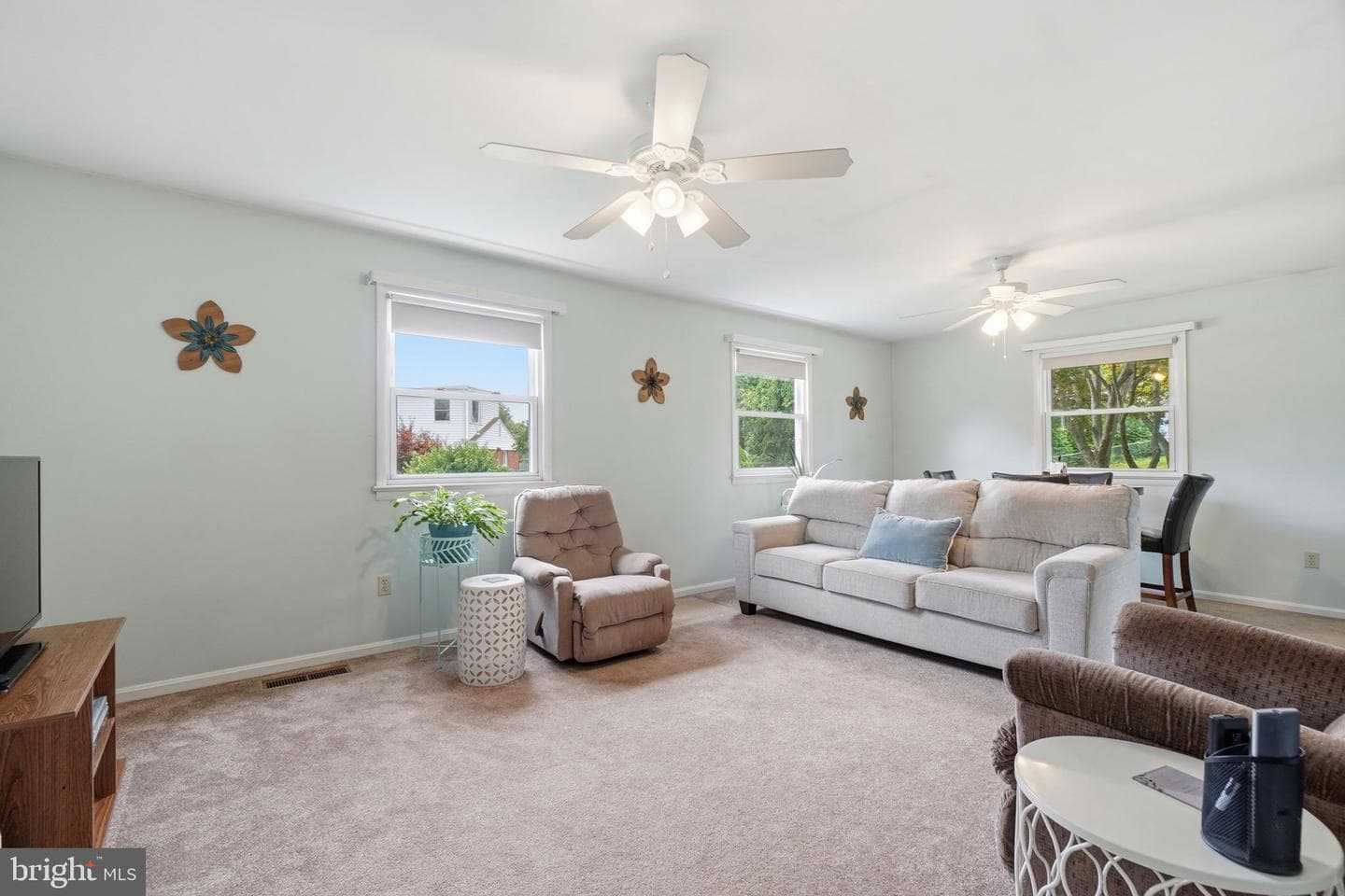 10011 Terry Street photo 17