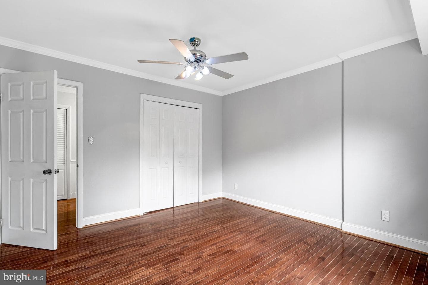 3961 Lyndhurst Drive #303 photo 13