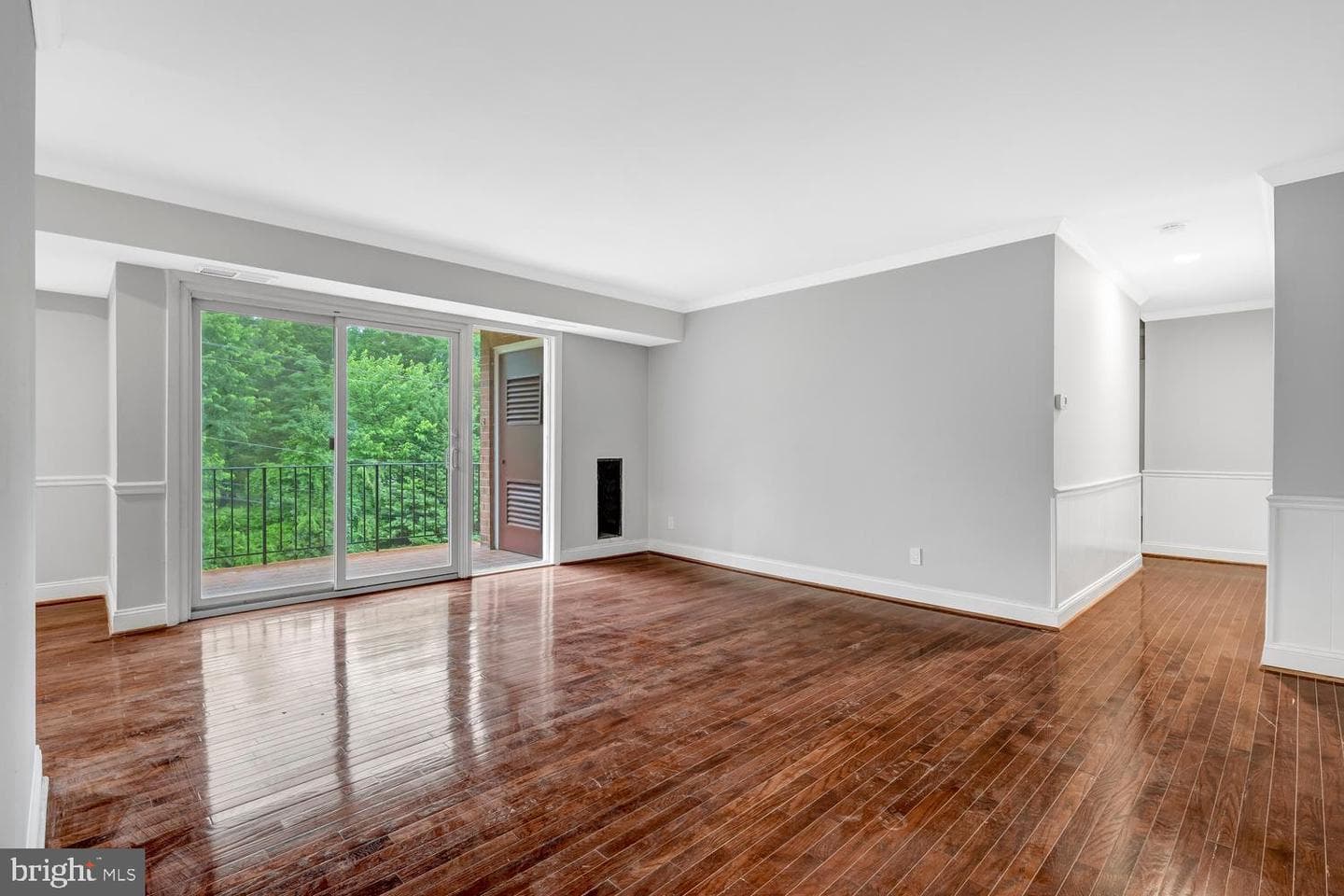 3961 Lyndhurst Drive #303 photo 9
