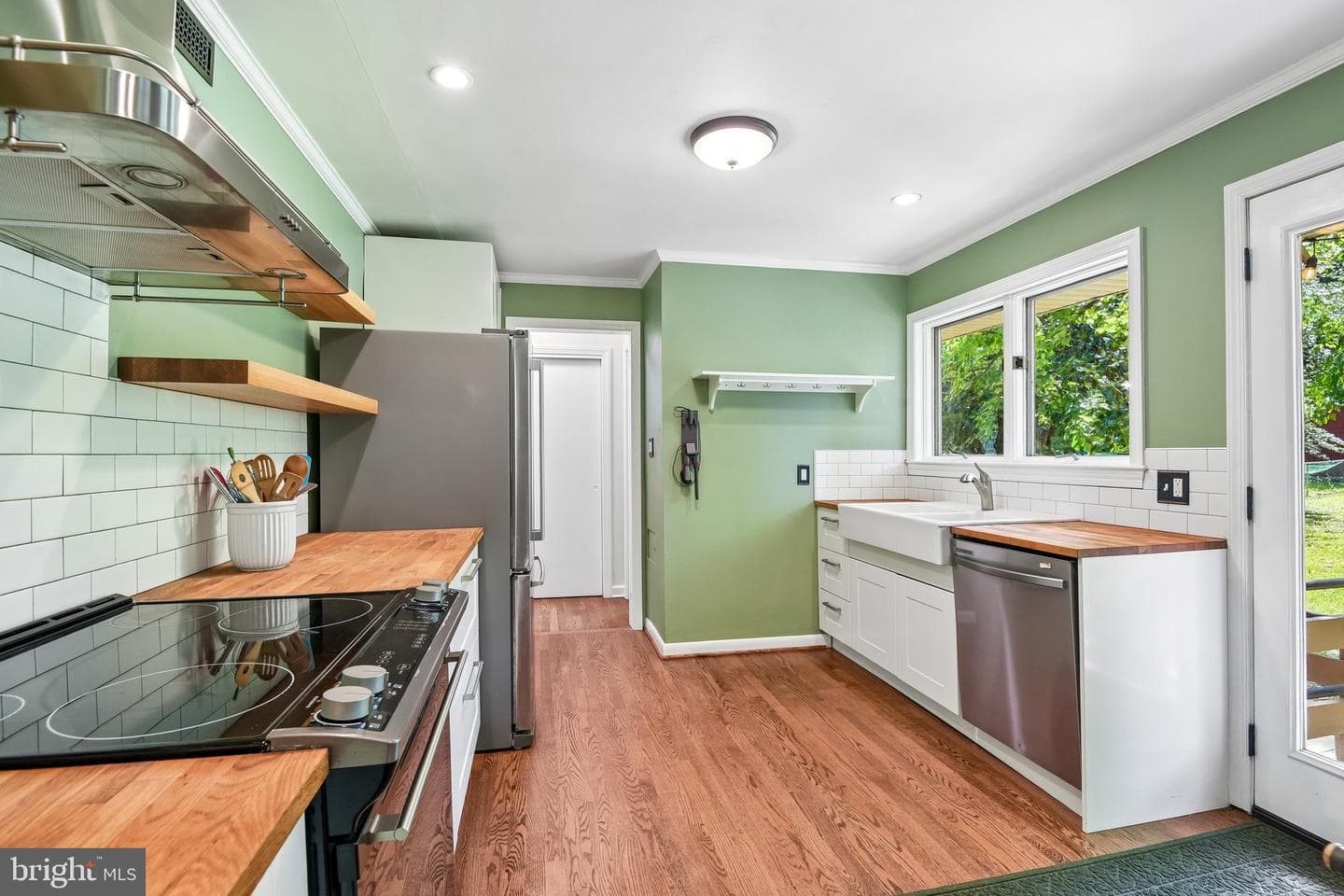 3502 Burrows Avenue photo 9