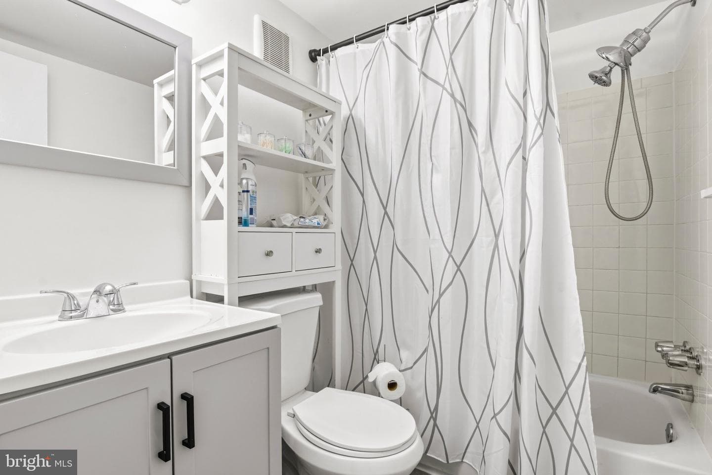 9459 Fairfax Boulevard #202 photo 12