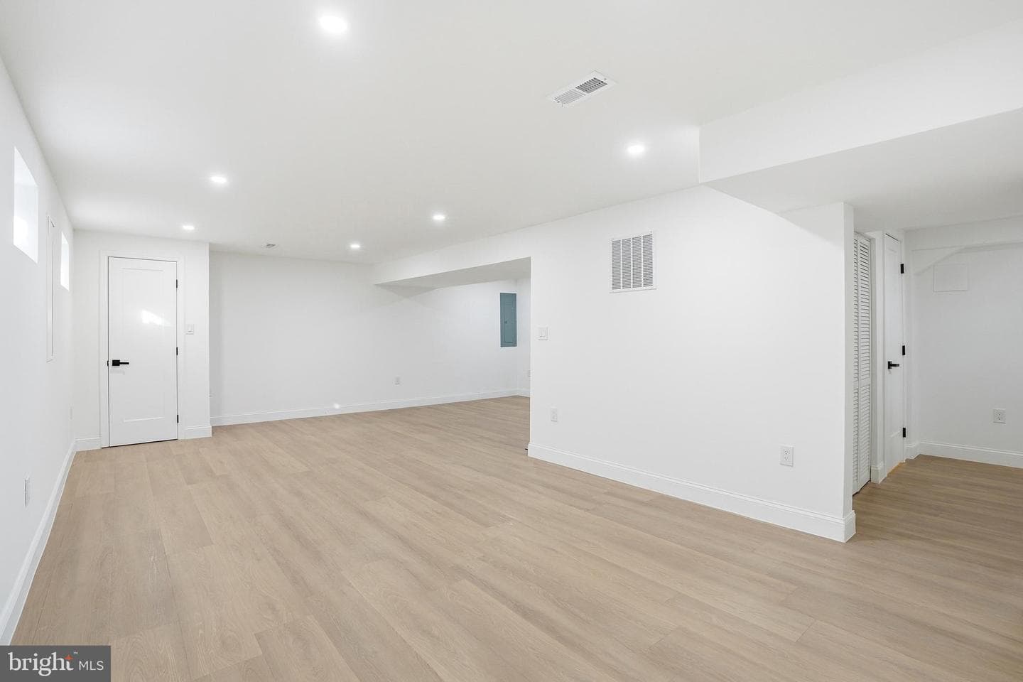10704 Howerton Avenue photo 26