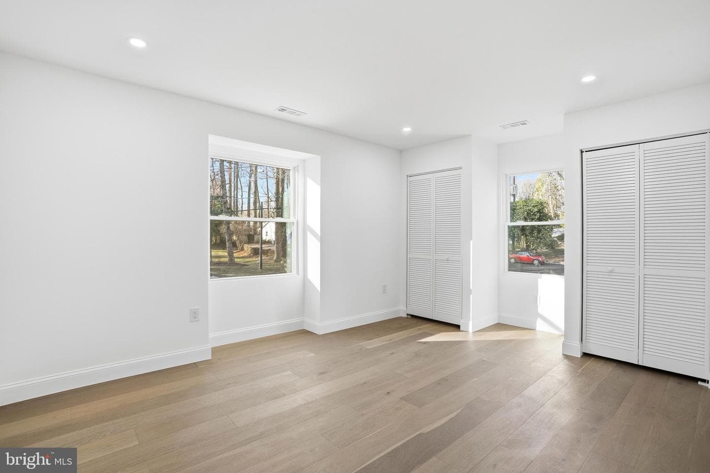 10704 Howerton Avenue photo 28