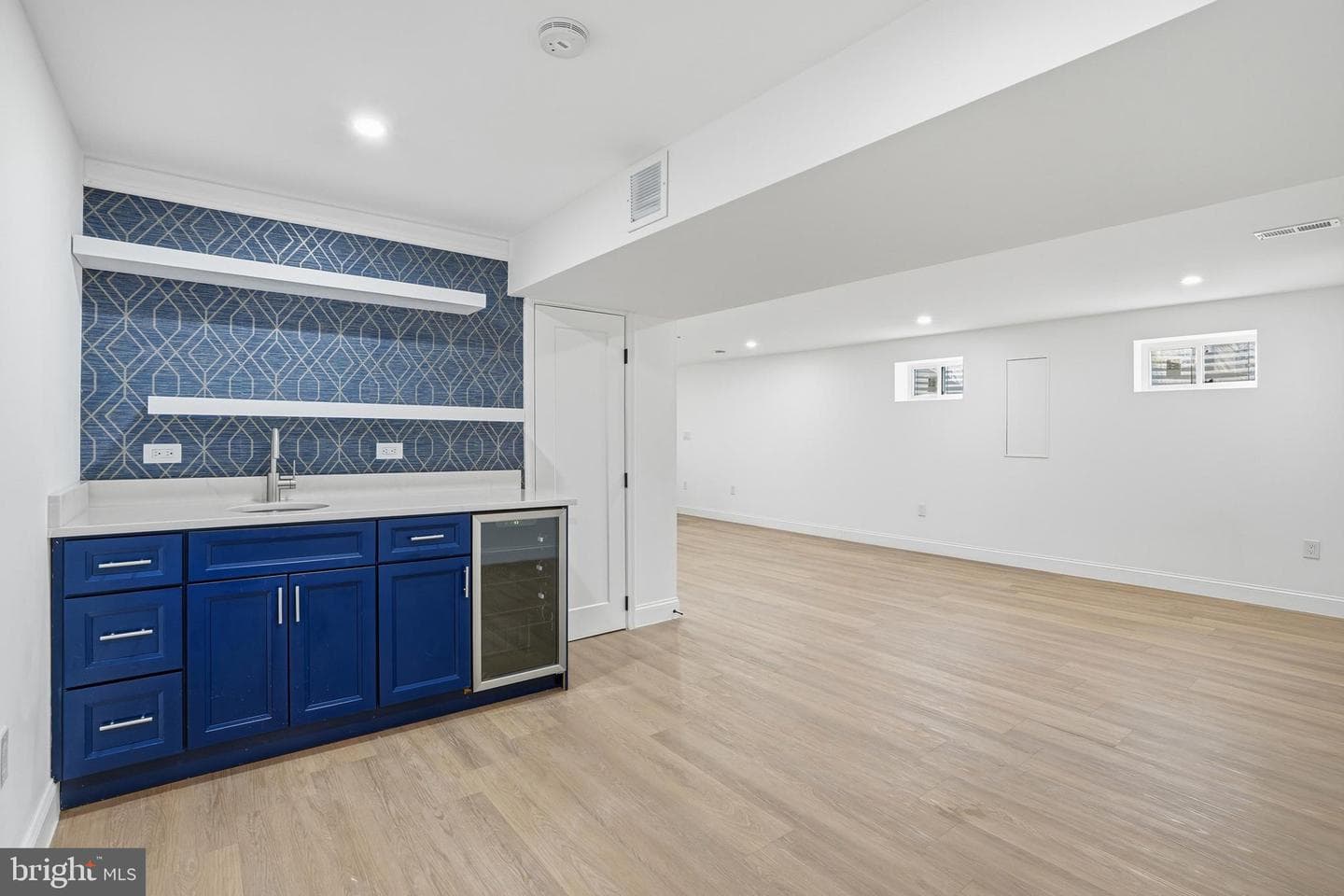 10704 Howerton Avenue photo 31