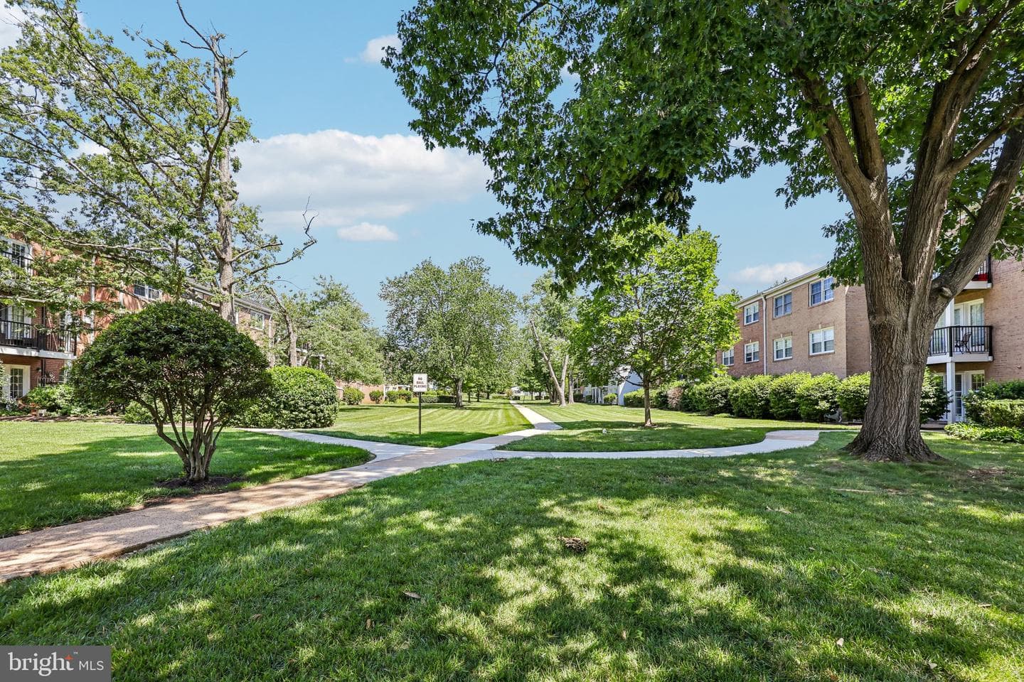 9471 Fairfax Boulevard #301 photo 25