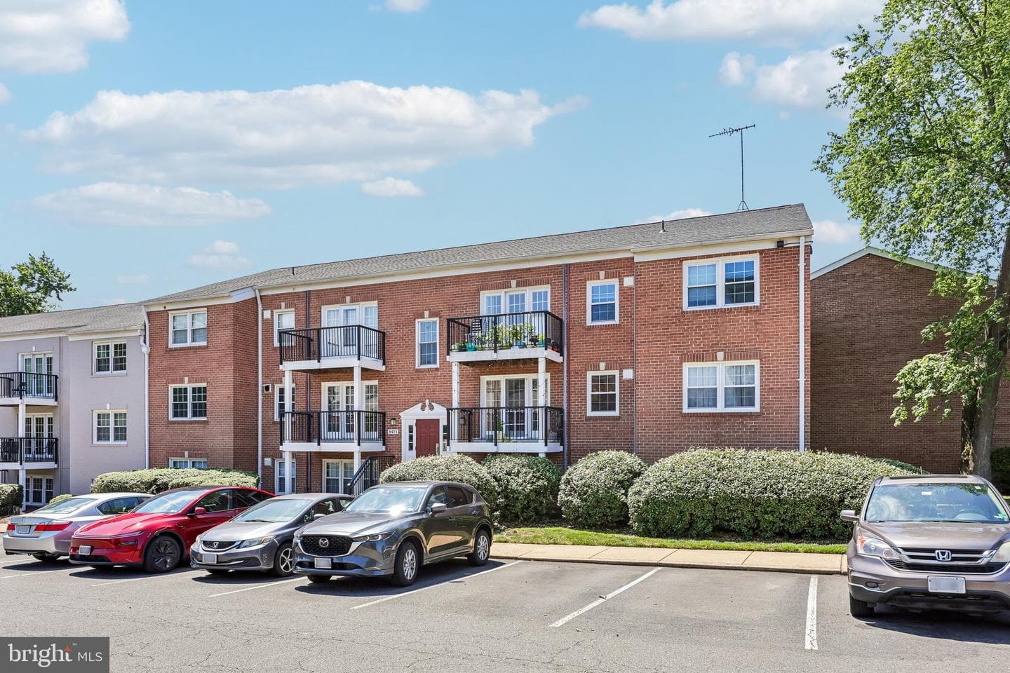 9471 Fairfax Boulevard #301 photo 30