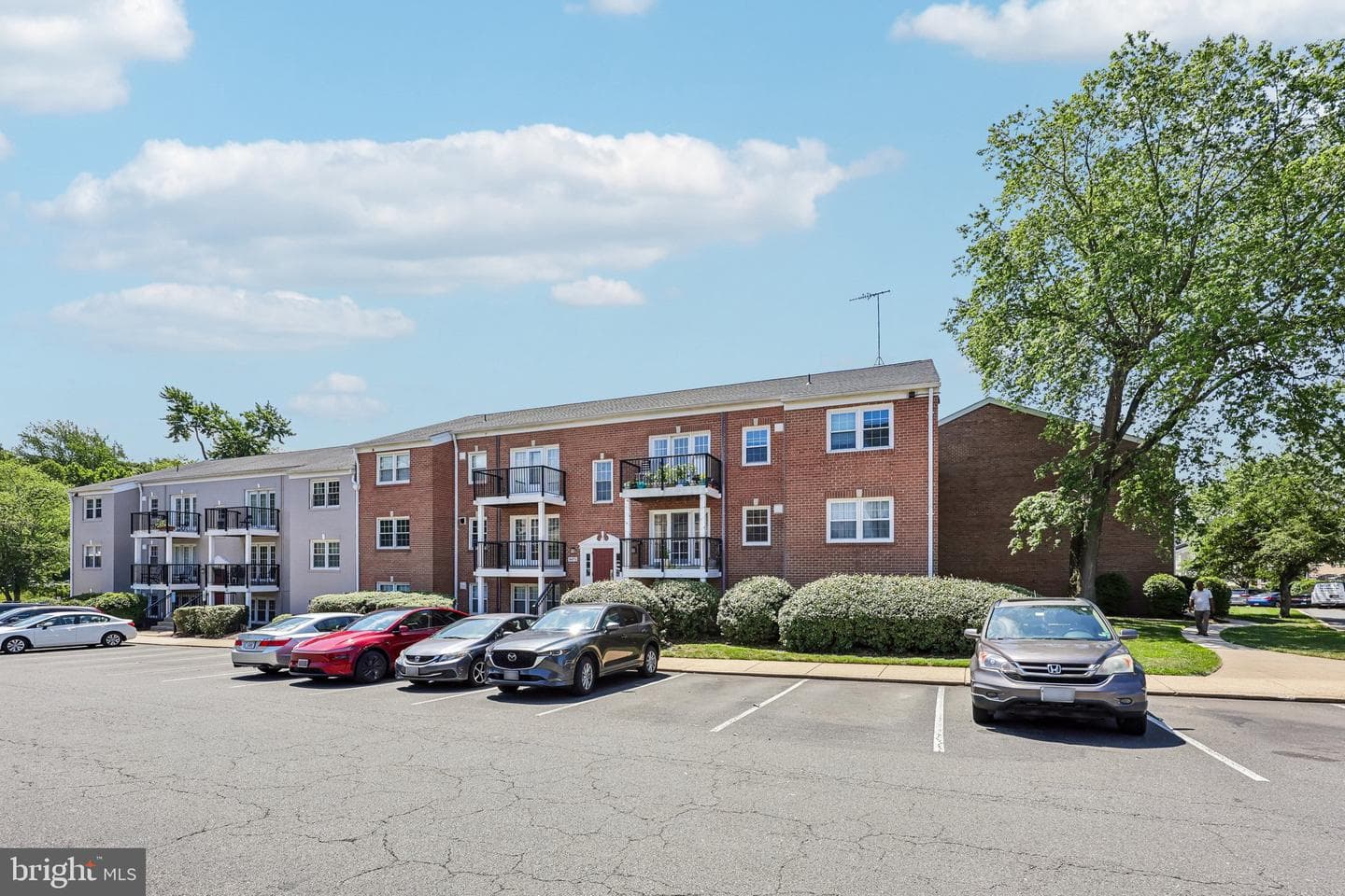 9471 Fairfax Boulevard #301 photo 31