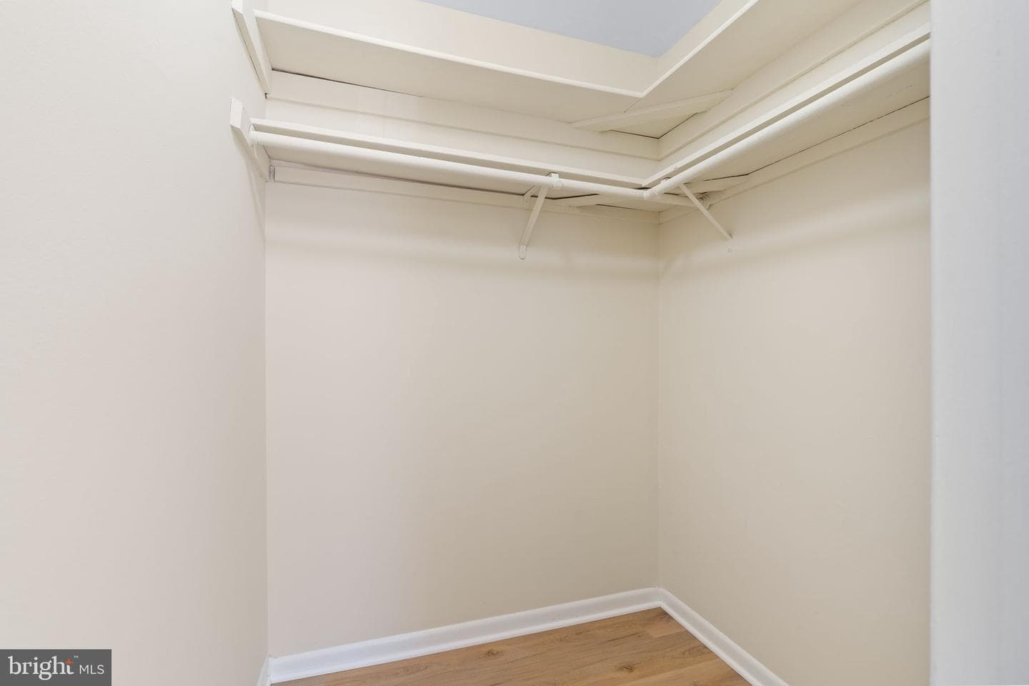 3901 Lyndhurst Dr # 201 photo 26