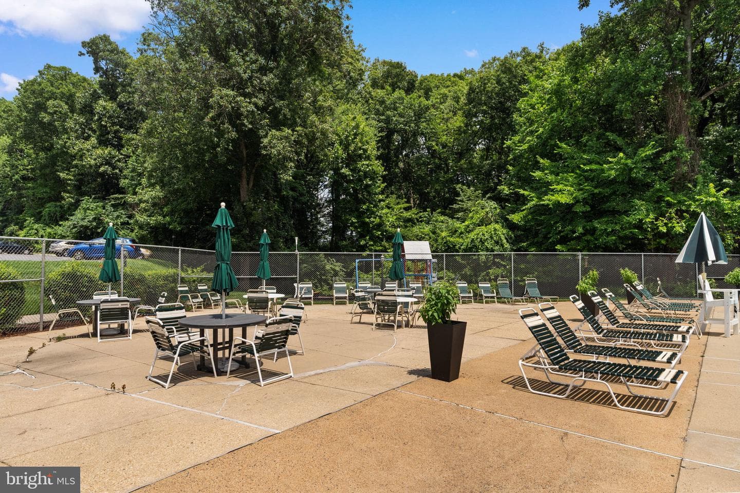 3901 Lyndhurst Dr # 201 photo 37