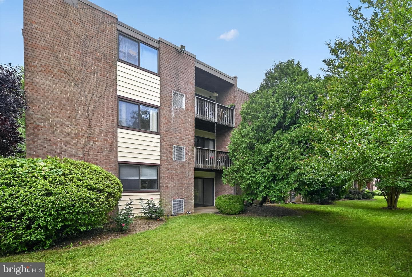 10720 West Dr # 103 photo 3