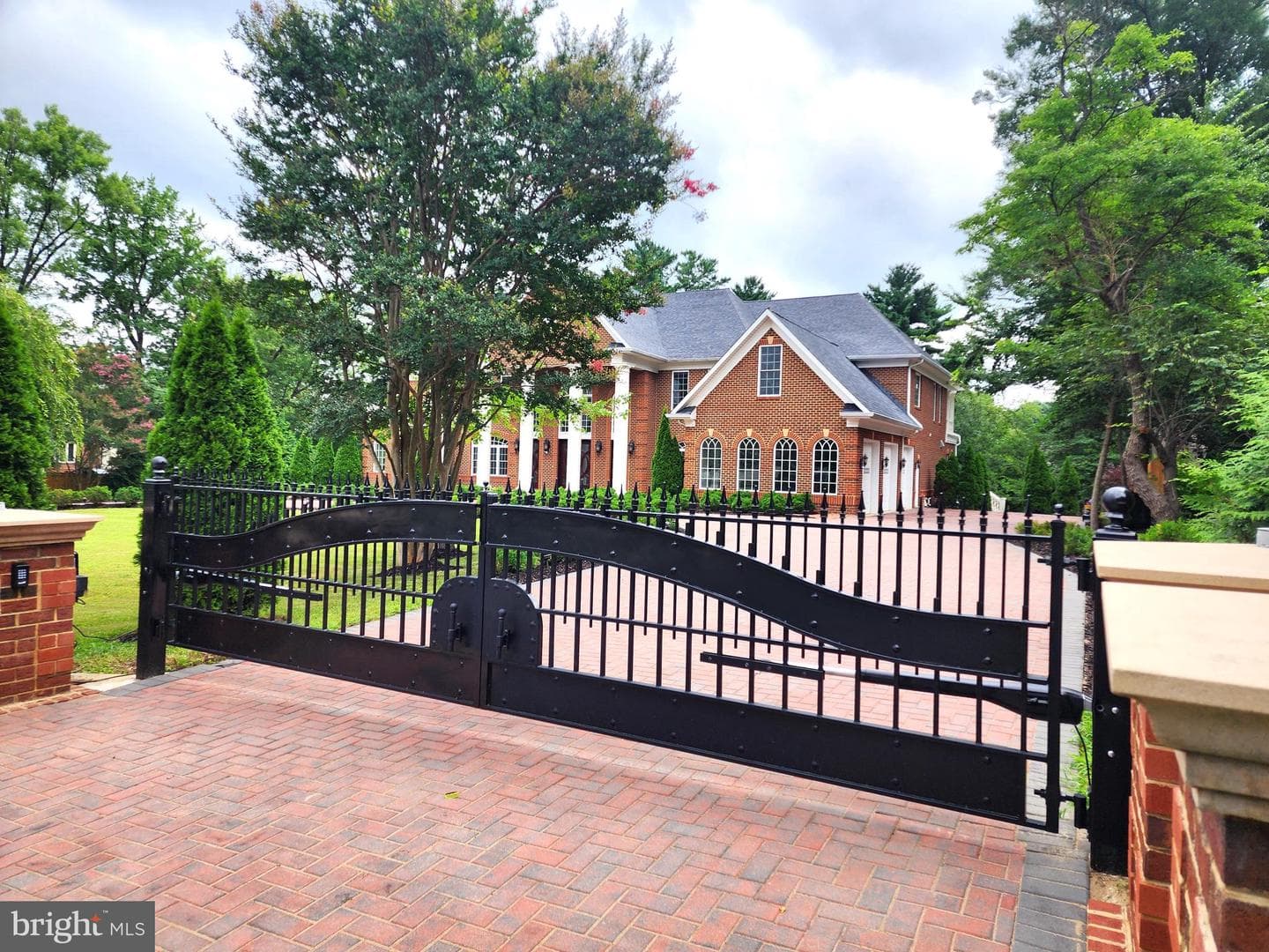 3617 Chain Bridge Road photo 4