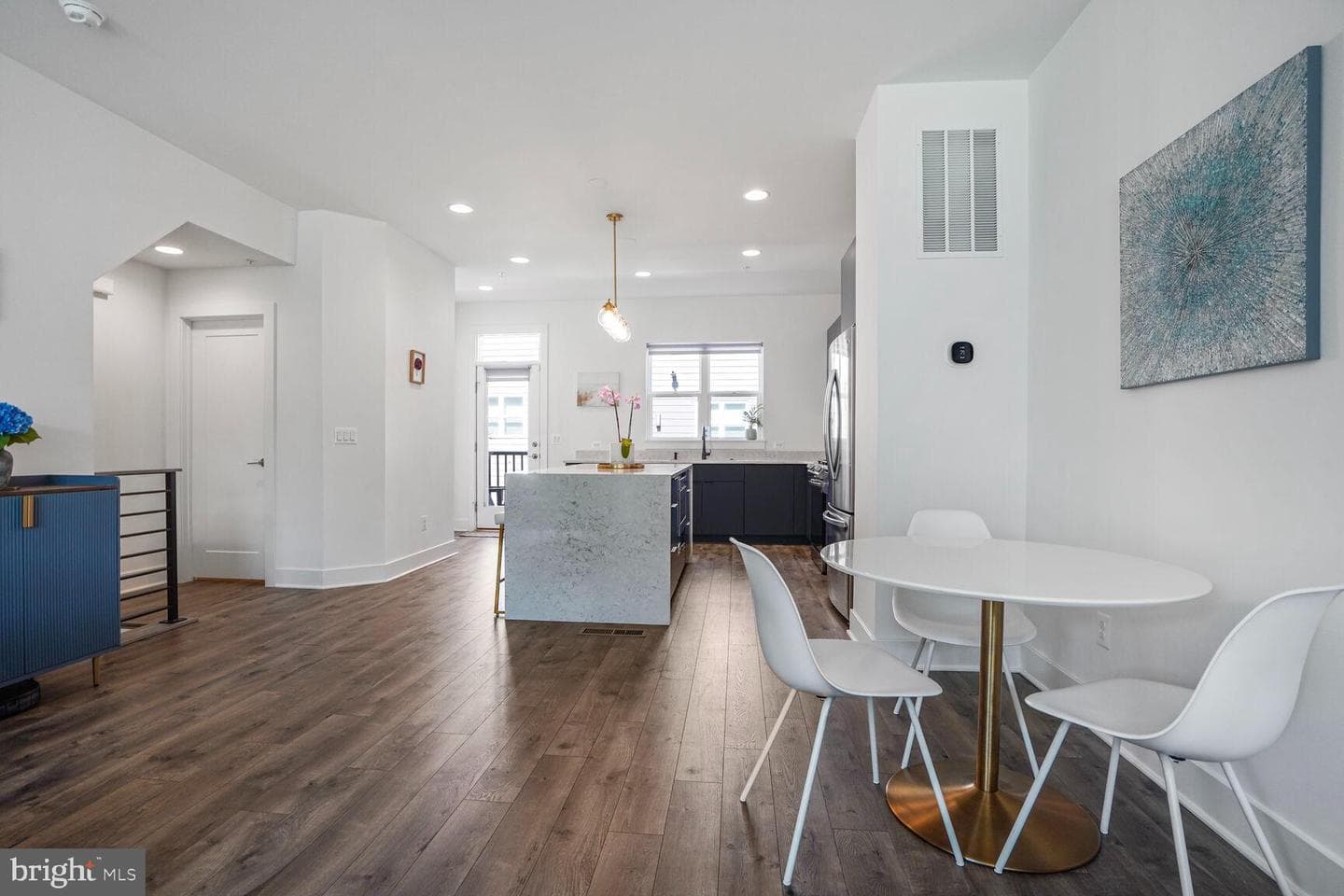 3509 Sutton Heights Circle photo 13