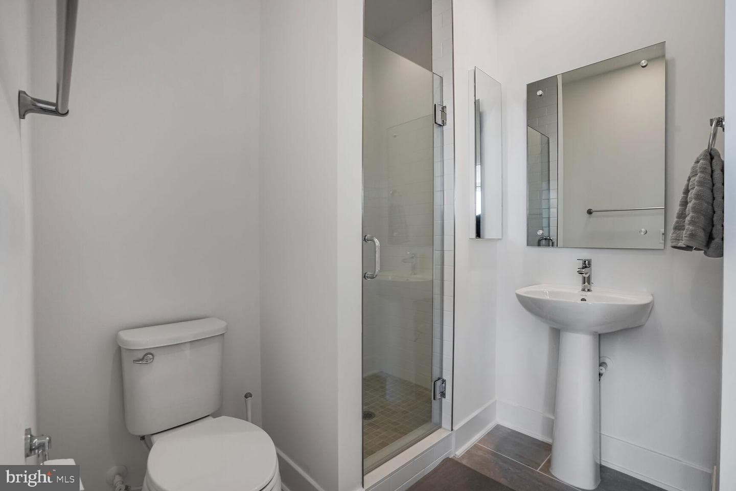 3509 Sutton Heights Circle photo 17