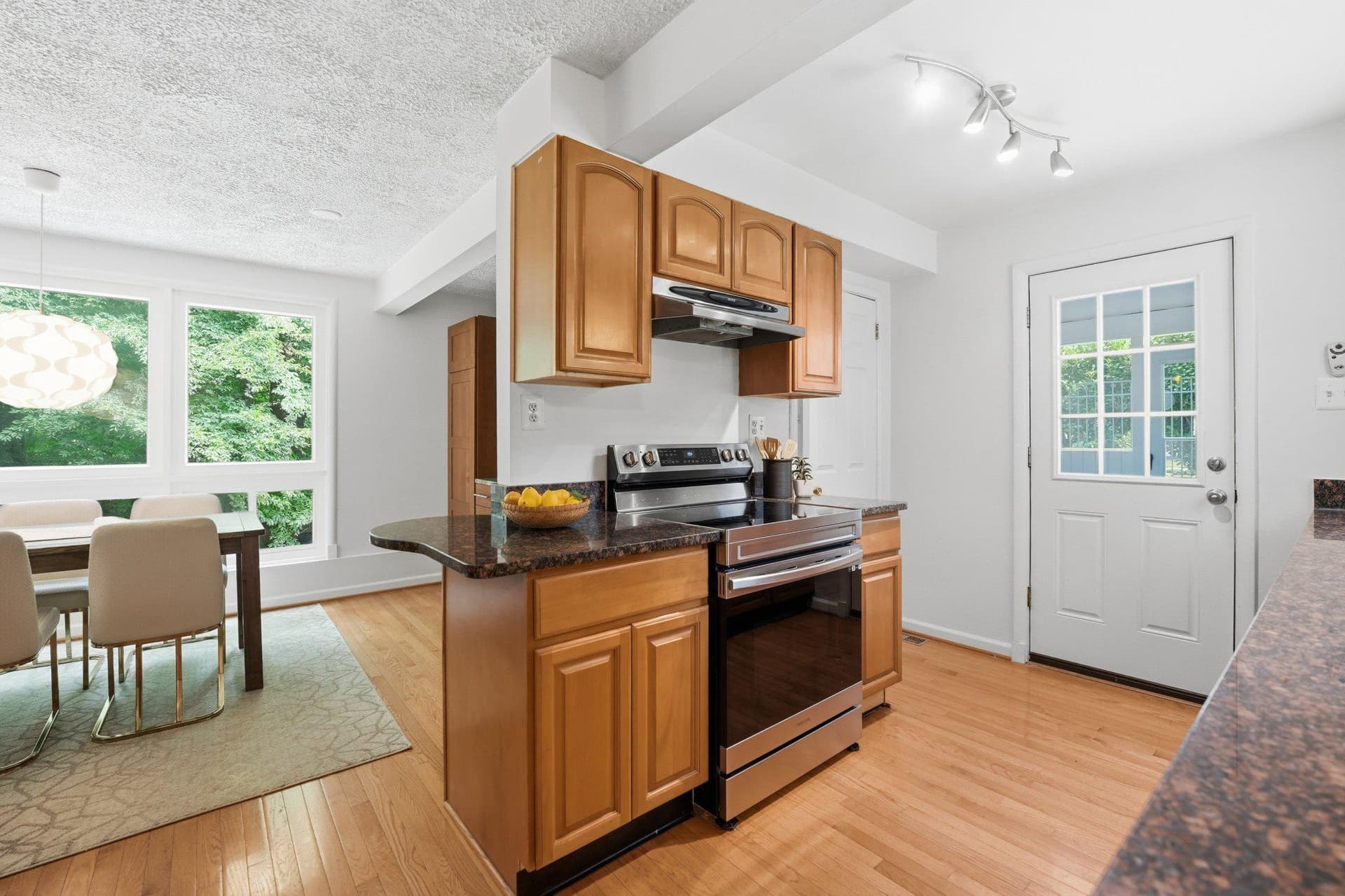3414 Country Hill Drive photo 18