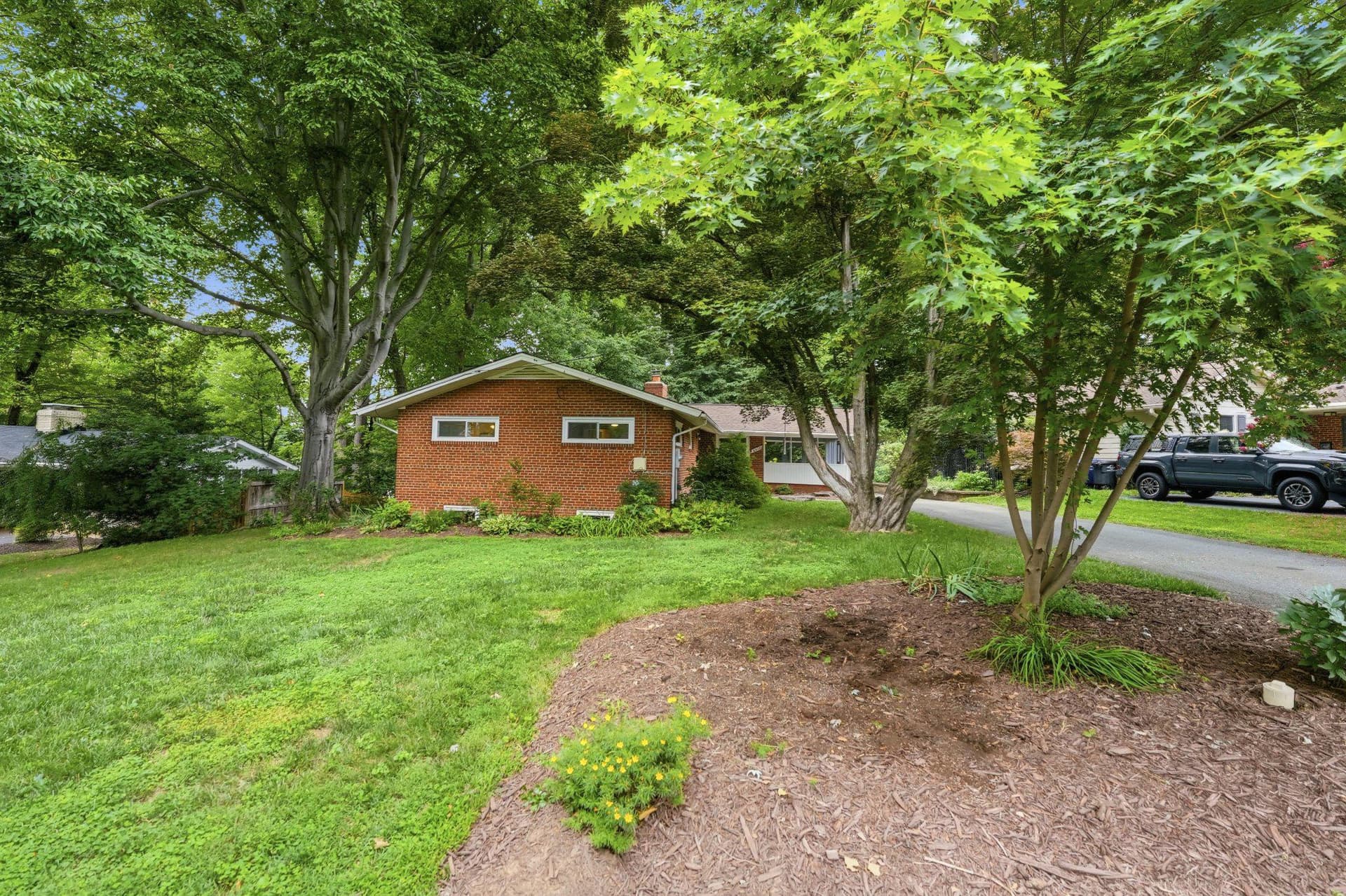 3414 Country Hill Drive photo 3