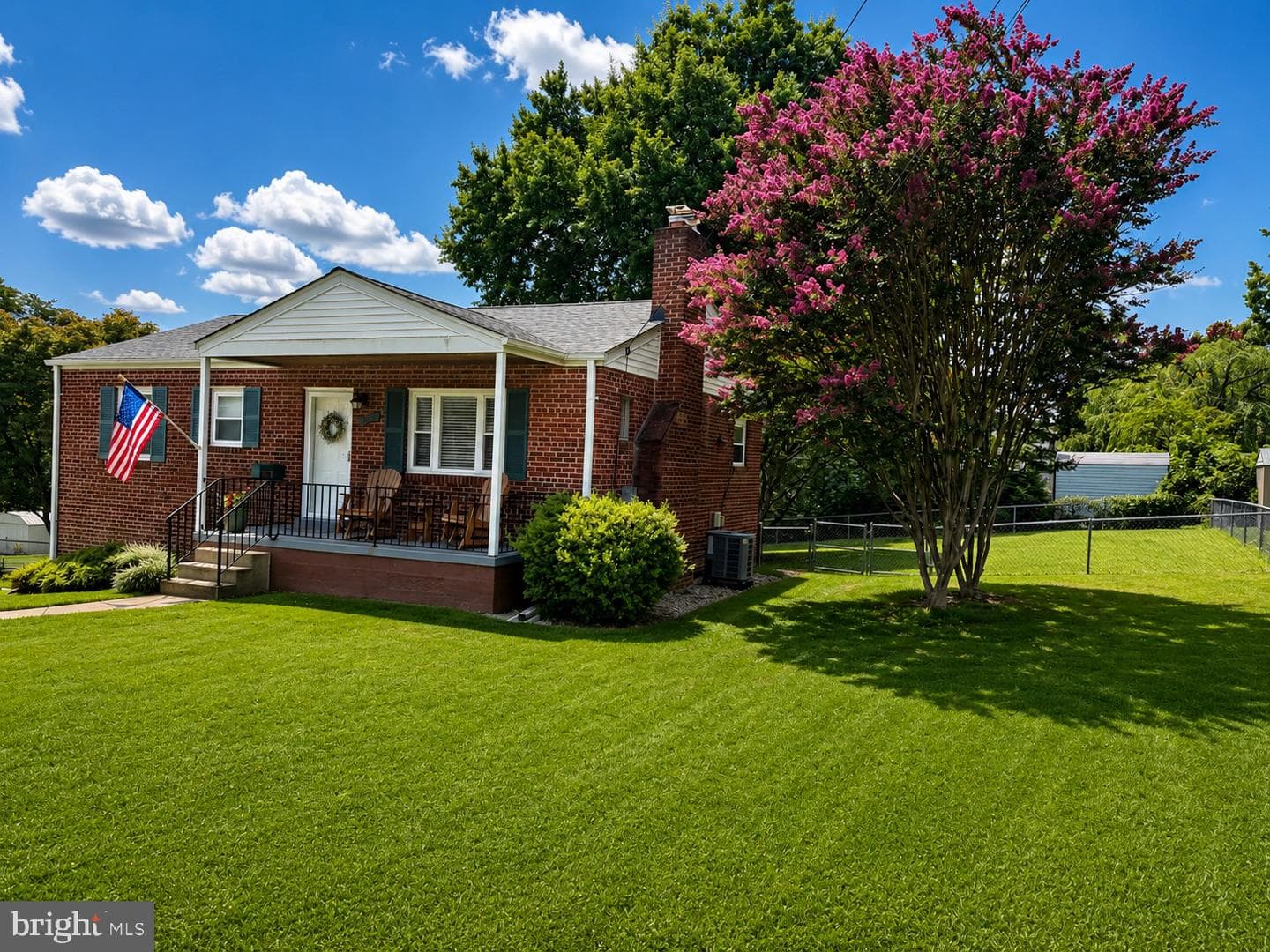 10013 Terry Street photo 3
