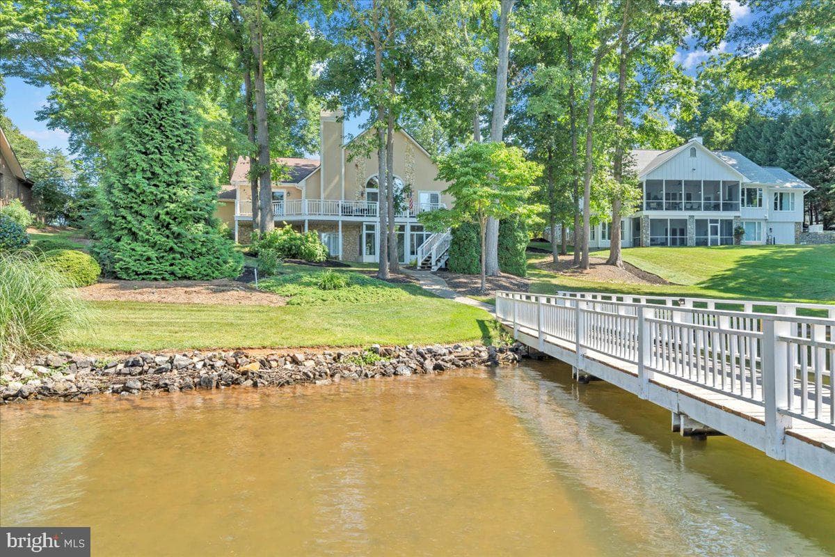 435 Cross Harbour Drive photo 112