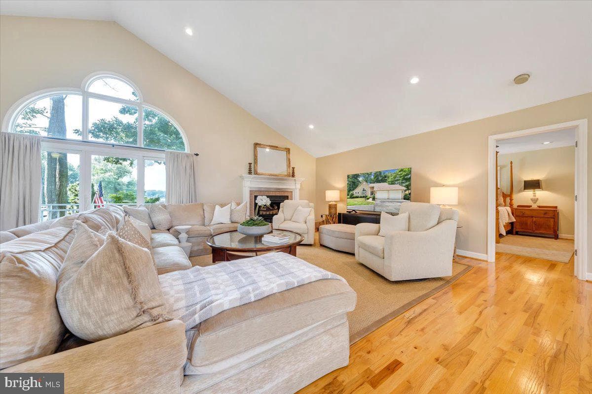 435 Cross Harbour Drive photo 14