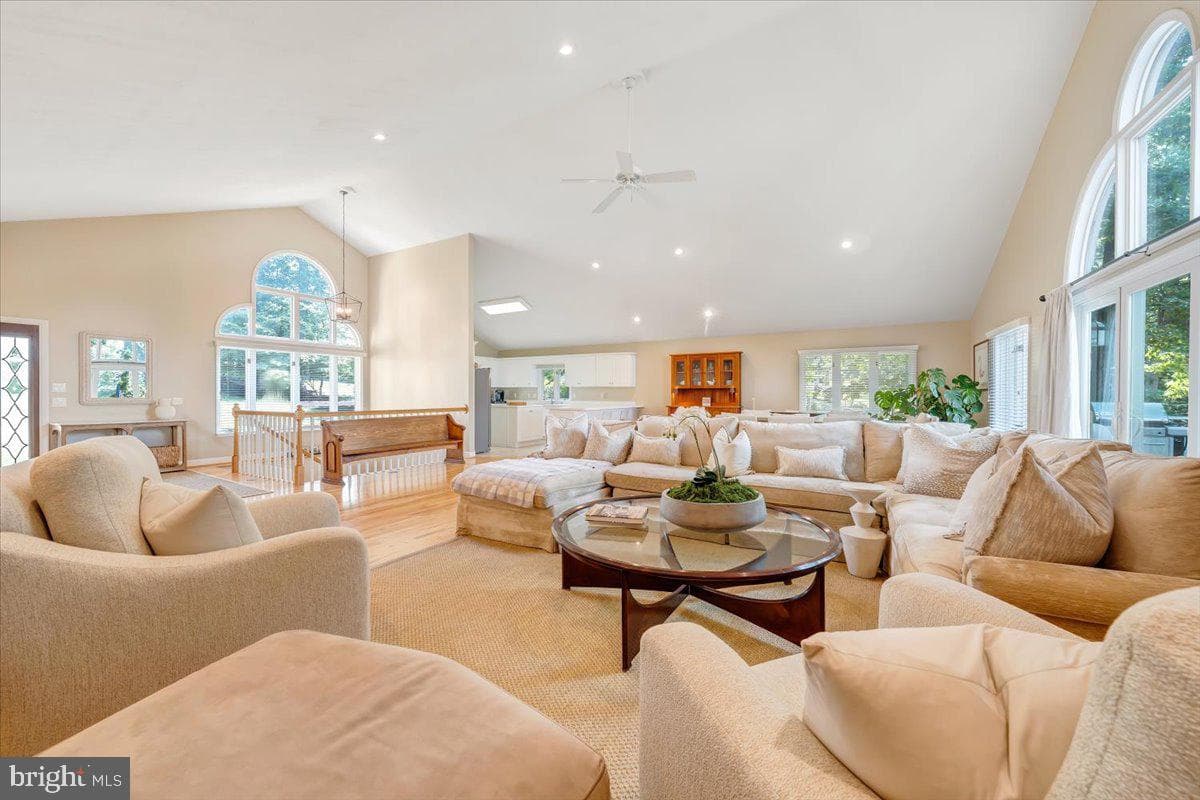 435 Cross Harbour Drive photo 17
