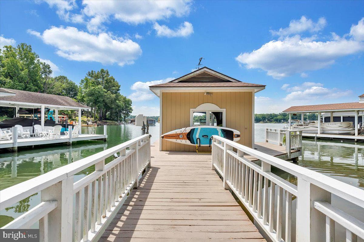 435 Cross Harbour Drive photo 35