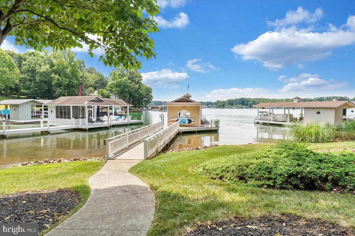 435 Cross Harbour Drive photo 72
