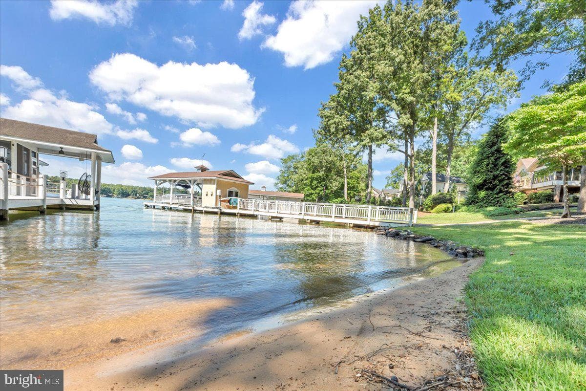 435 Cross Harbour Drive photo 78
