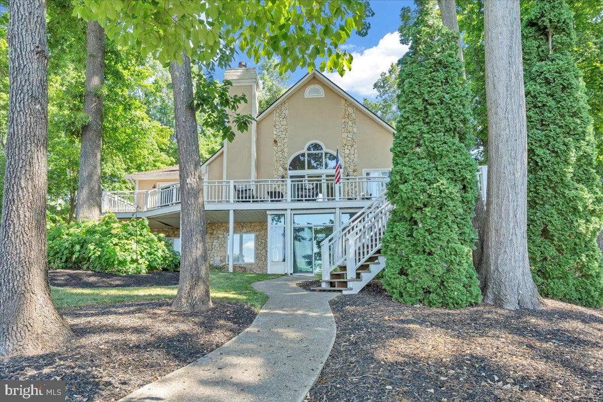 435 Cross Harbour Drive photo 95