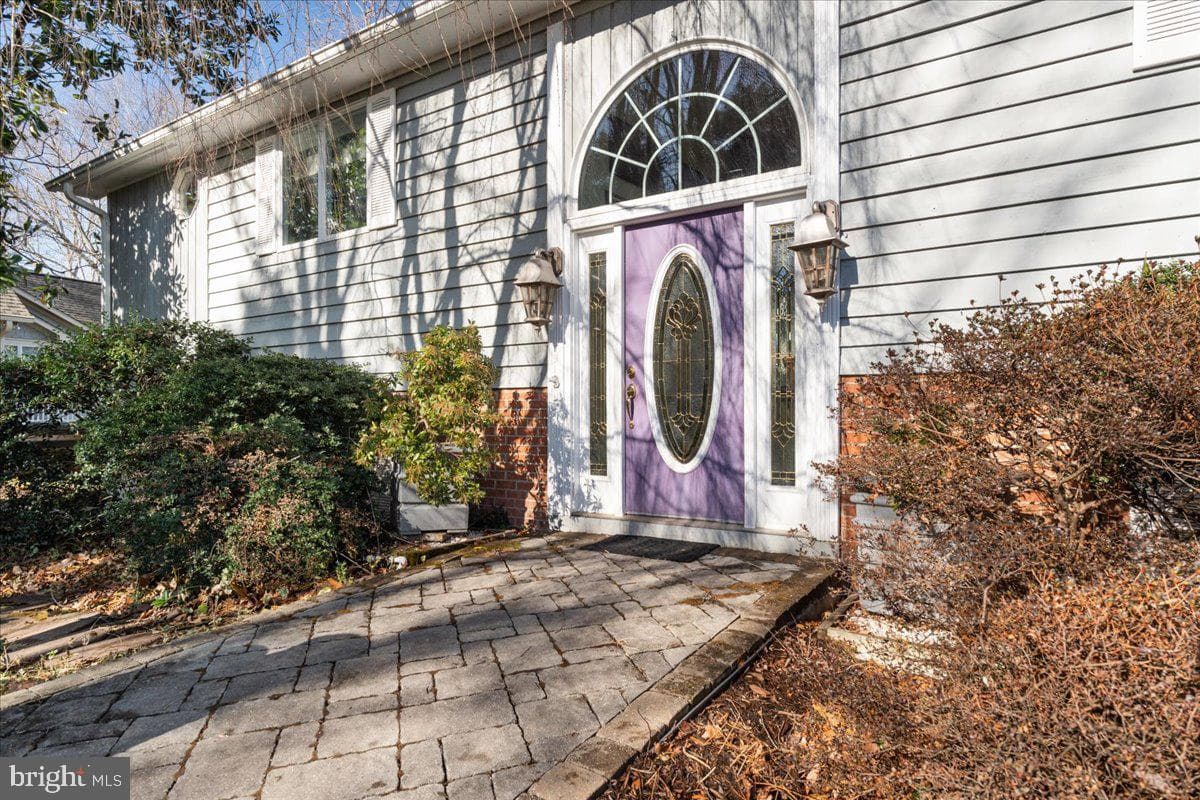 1031 Lakemount Drive photo 16