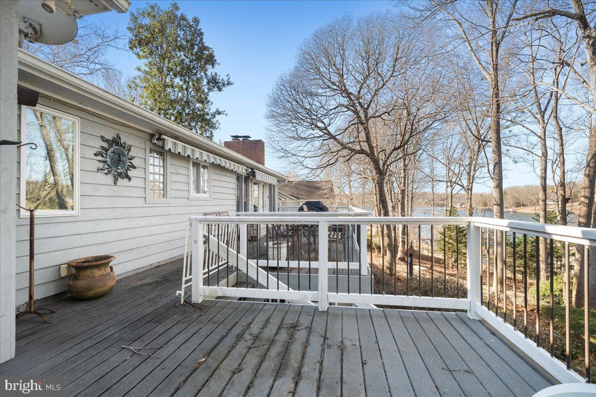 1031 Lakemount Drive photo 19