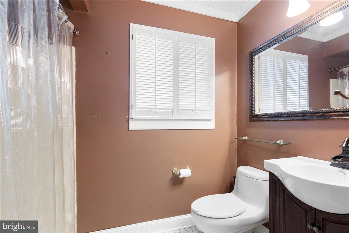 1031 Lakemount Drive photo 37