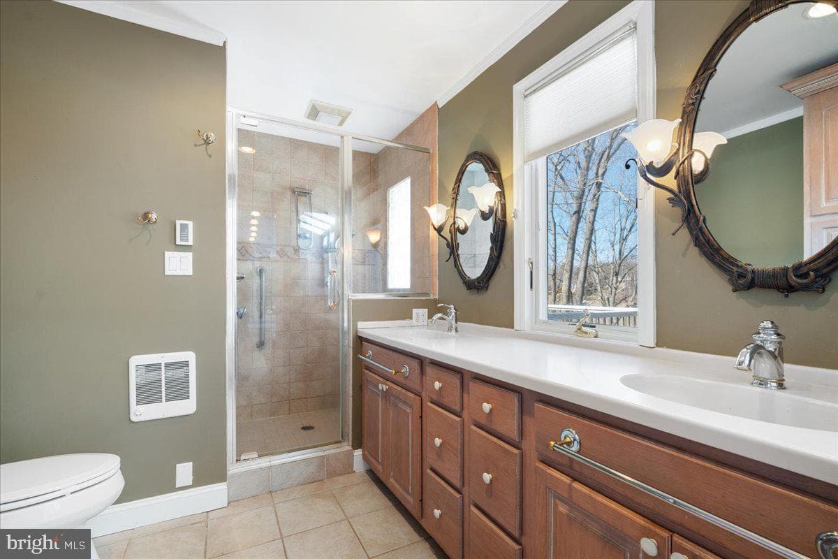 1031 Lakemount Drive photo 45
