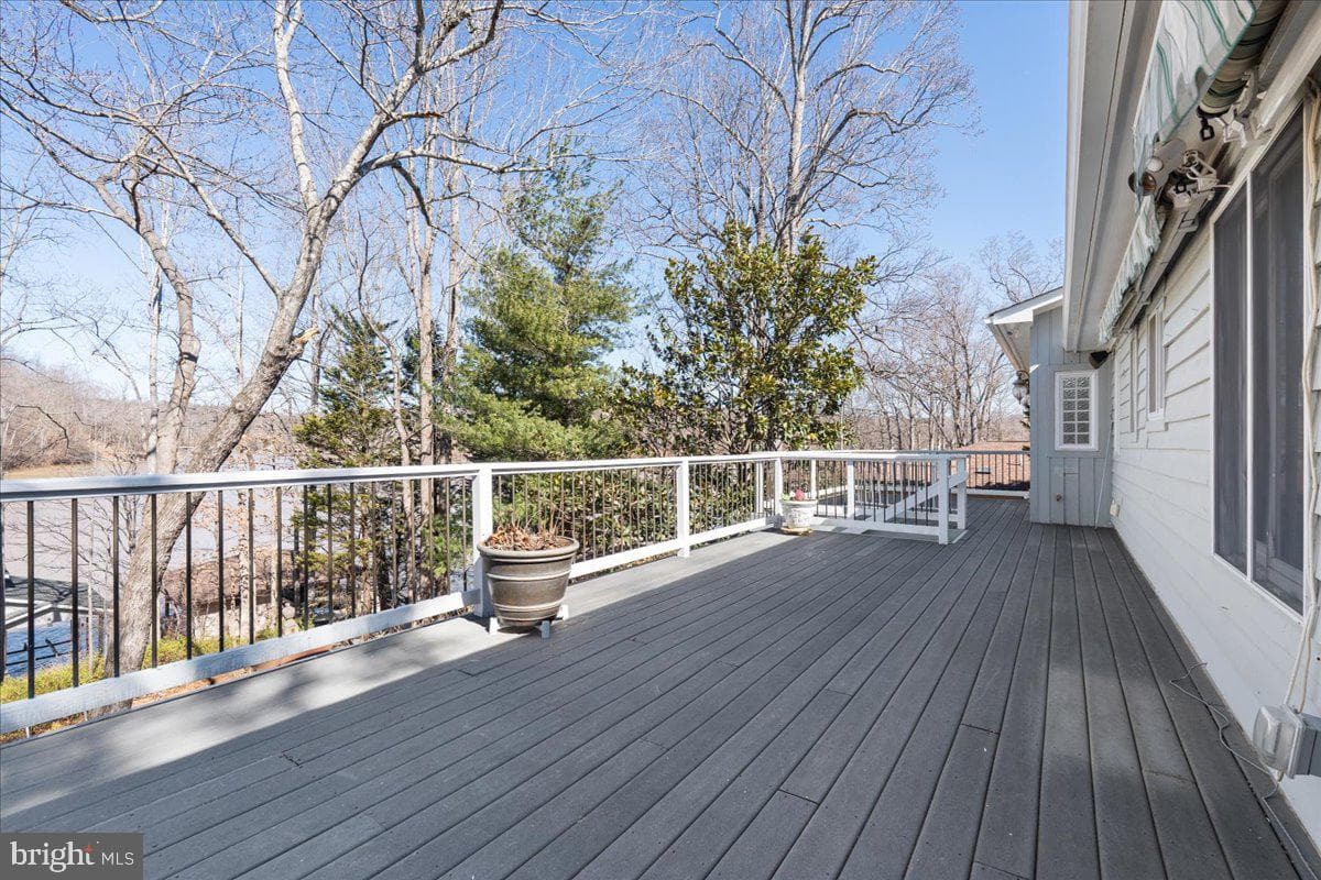 1031 Lakemount Drive photo 46