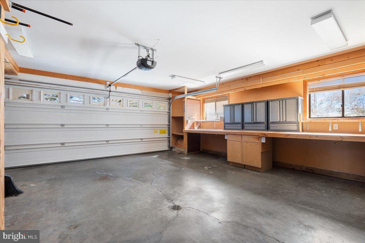 1031 Lakemount Drive photo 59