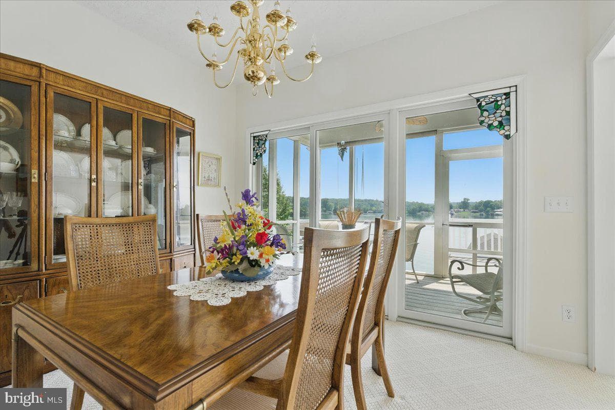 35 Lake Shore Drive photo 24