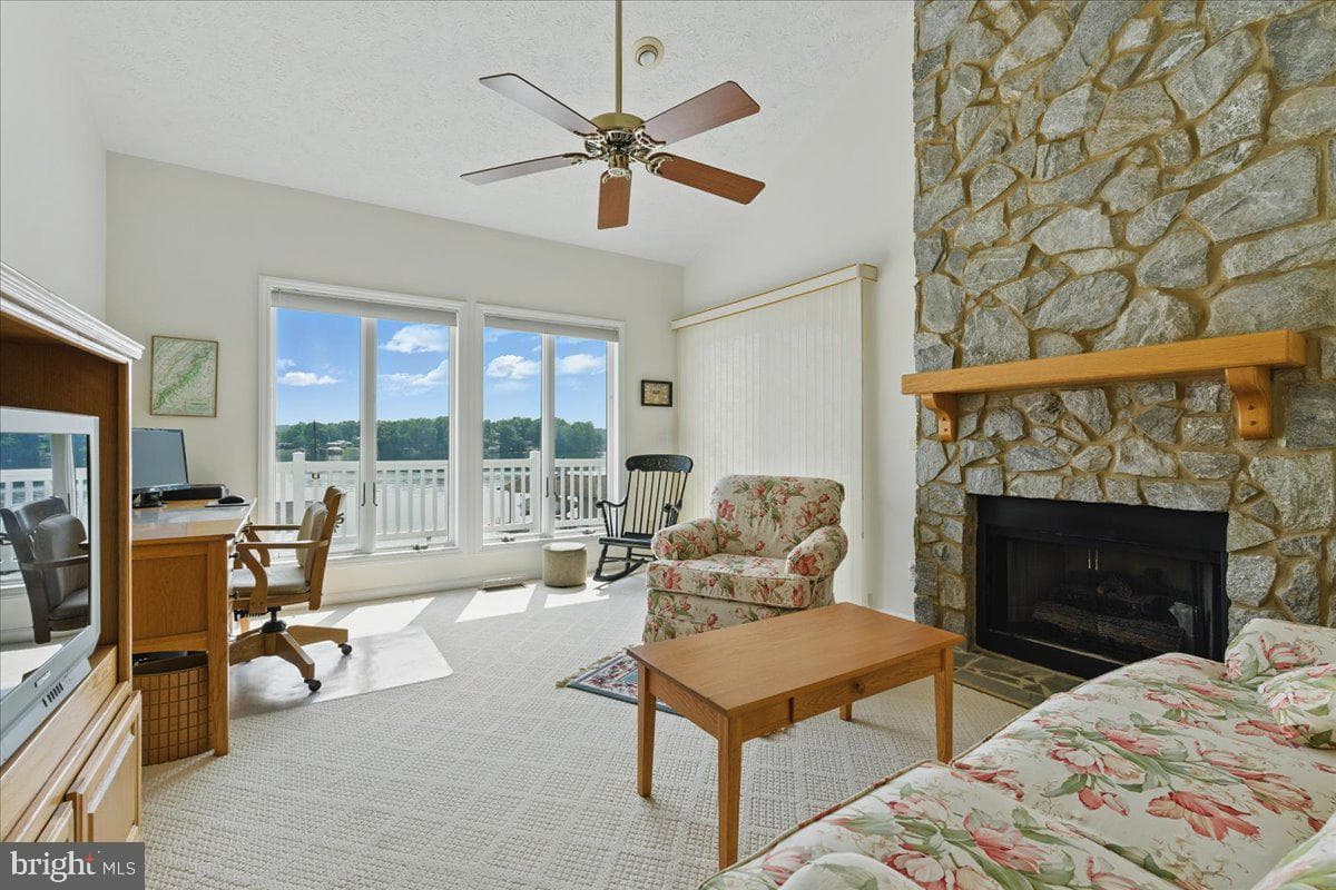 35 Lake Shore Drive photo 32