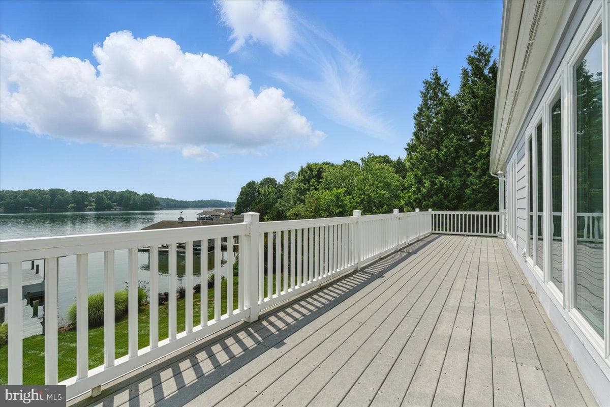 35 Lake Shore Drive photo 42