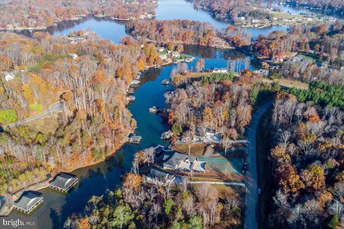 172 Lakewatch Circle photo 105