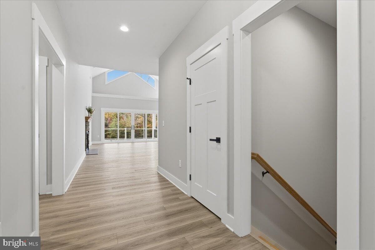 172 Lakewatch Circle photo 12