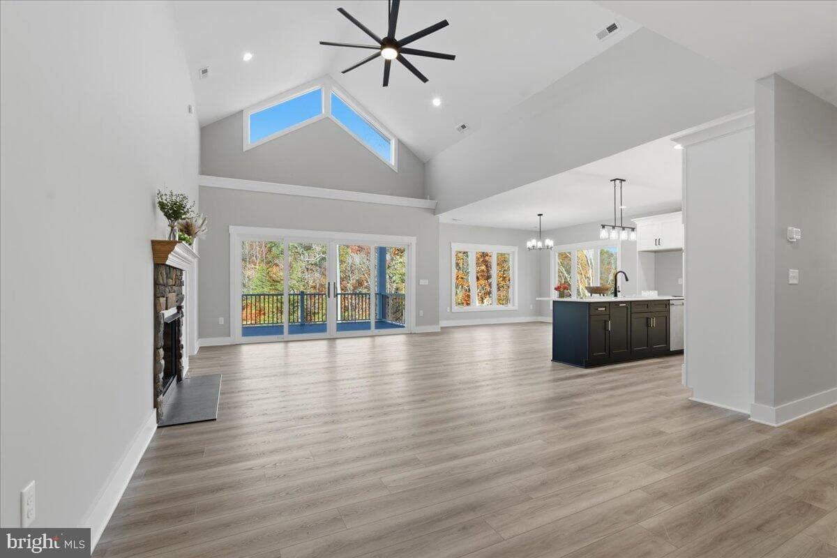 172 Lakewatch Circle photo 14